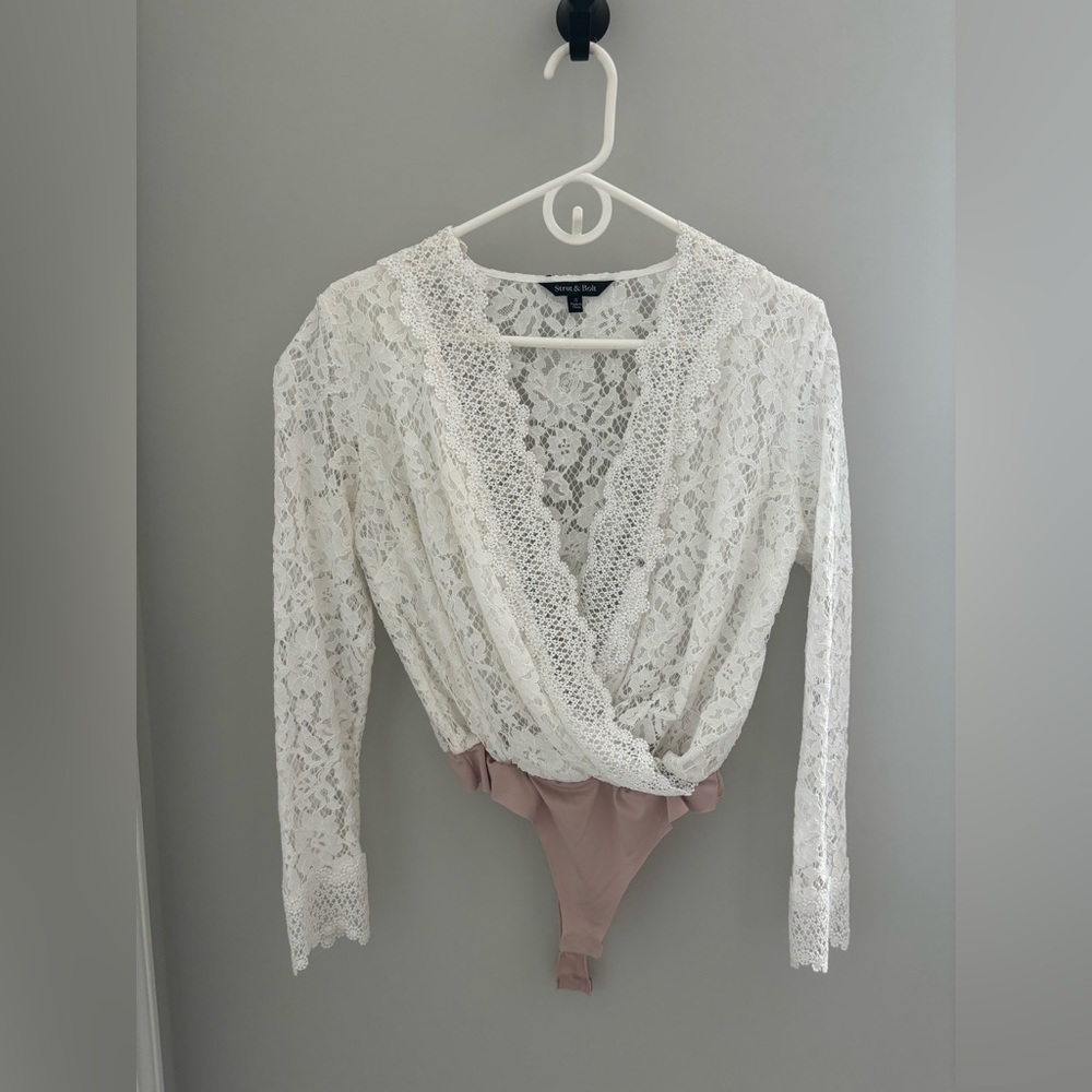 Vici White lace body suite size S